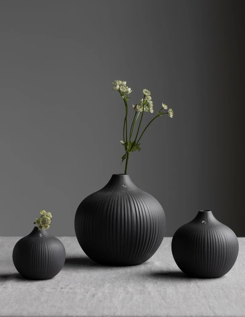 STOREFACTORY Fröbacken Vase Medium dark grey