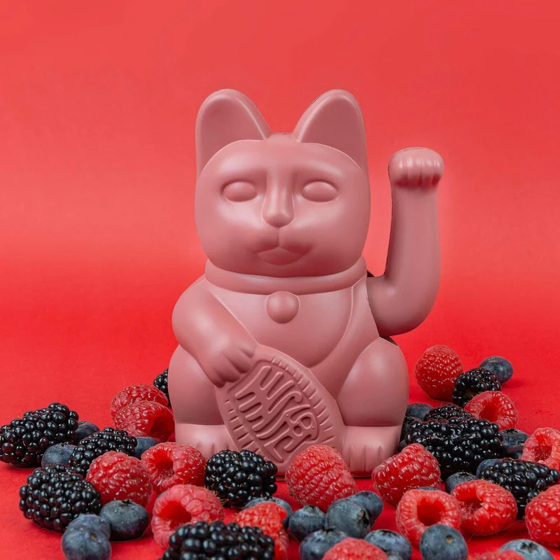 Donkey Products Winkekatze Lucky Cat Classic, Glücksbringer, winkende Katze, Kunststoff, Berry Red, ca. 15 cm, 330551