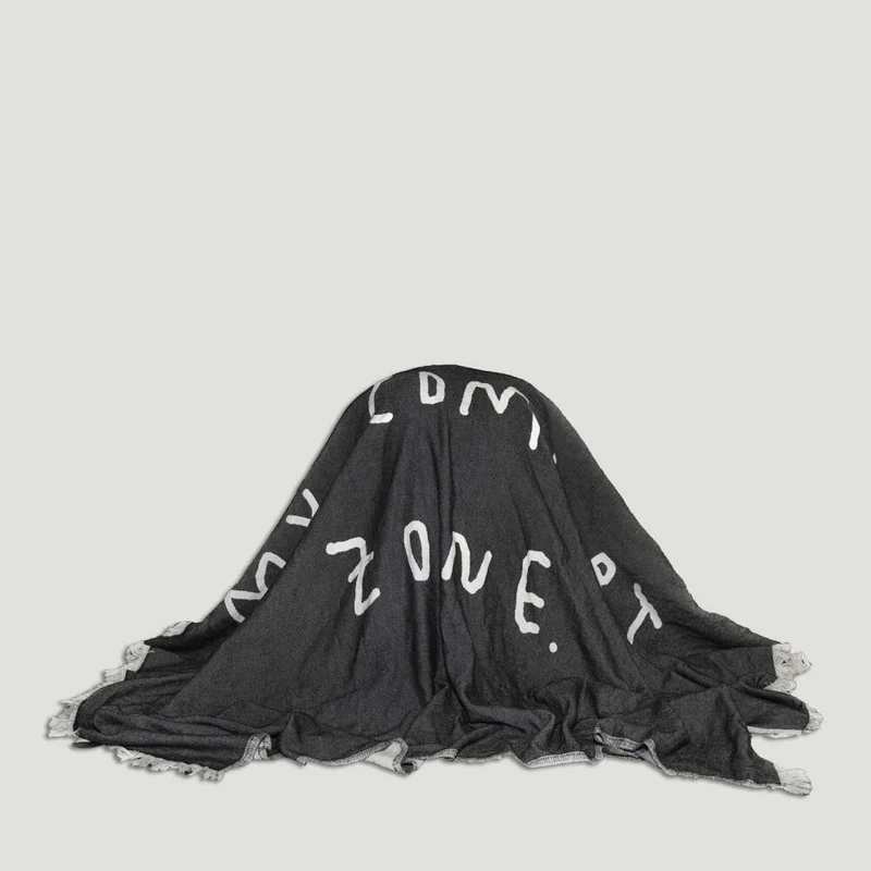 Donkey Products Decke My Comfort Zone, Cozy Collection, Johanna Schwarzer, Kuscheldecke, Baumwolle, ca. 130 x 180 cm, 700007