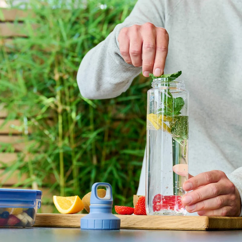 Emsa Trinkflasche Drink2Go Eco, Wasserflasche, Tritan, Blau, 0.7 L, N30335