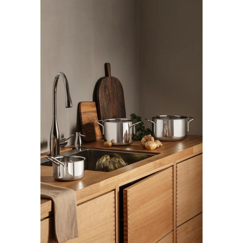 Eva Trio Stainless Steel Topf, Kochtopf, Induktionsgeeignet, Aluminium, Edelstahl, Polished Steel, 3.6 L, 302436