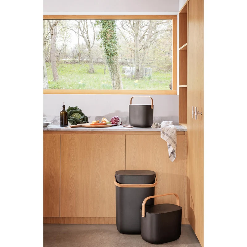 Eva Solo Abfallsortierbehälter Reflect, Mülleimer, Kunststoff, Bambus, Black, 6 L, 537777