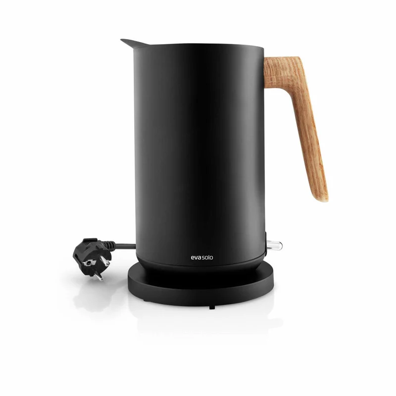 Eva Solo Wasserkocher Nordic Kitchen Black, Wasserkessel, Wasser Kocher, Kunststoff, Eichenholz, Edelstahl, Schwarz, 1.5 L, 502741