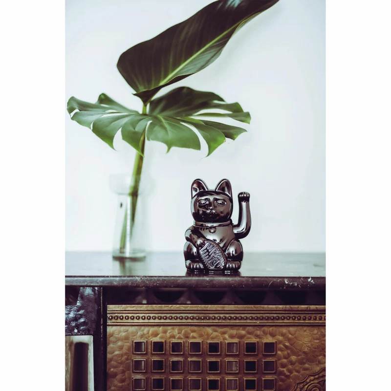 Donkey Products Winkekatze Lucky Cat Maneki Neko Egypt, Glücksbringer, Kunststoff, Shiny Black, 15 cm, 330464