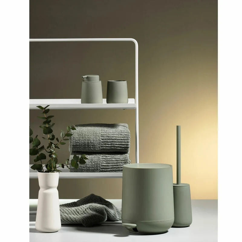 Zone Denmark Pedaleimer Nova, Treteimer, Mülleimer, Kosmetikeimer, Badeimer, ABS, Matcha Green, 5 L, 15254