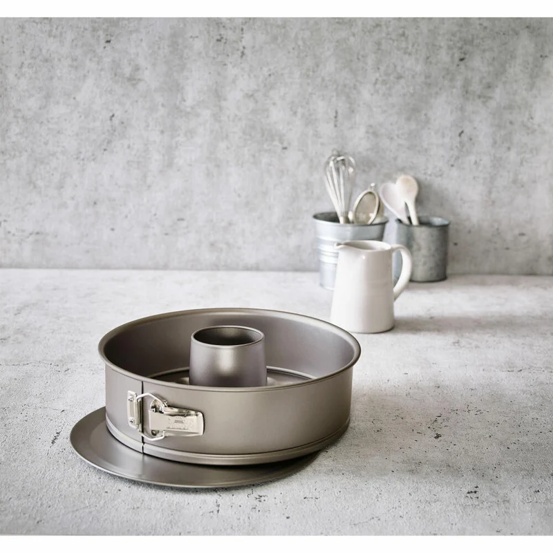 Birkmann Basic Baking Springform mit zwei Böden, Backform, Kuchenform, Kuchenbackform, Karbonstahl, Ø 28 cm, 883062