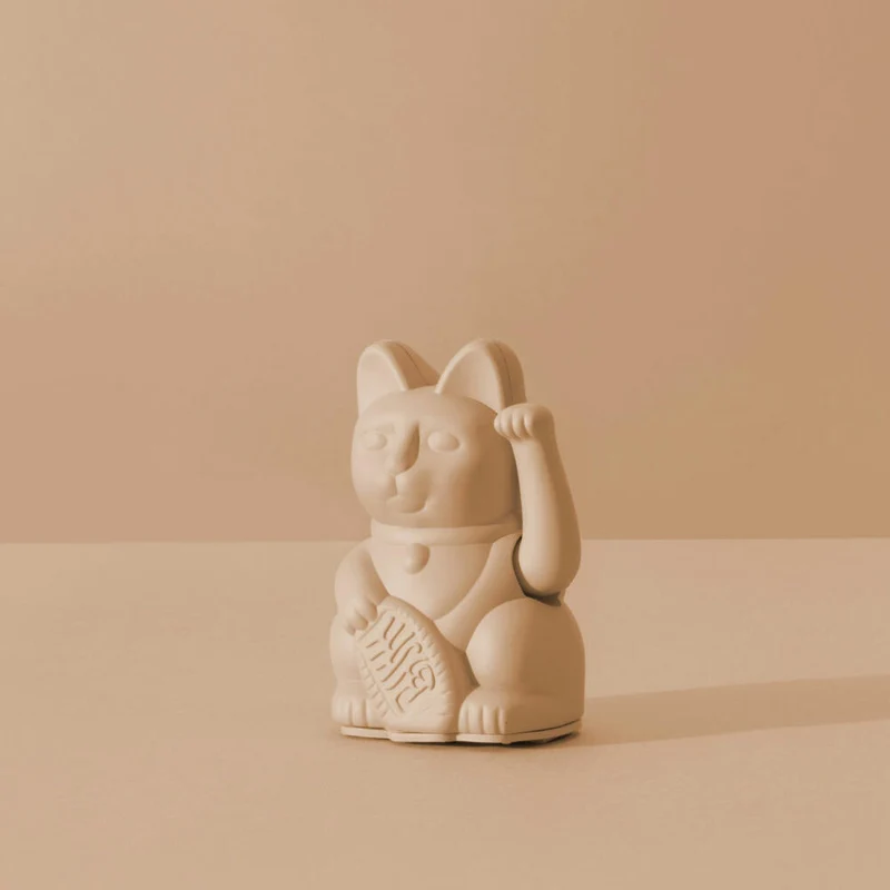 Donkey Products Winkekatze Lucky Cat Mini Maneki Neko, Glücksbringer, Kunststoff, Ocker, 9.8 cm, 330538
