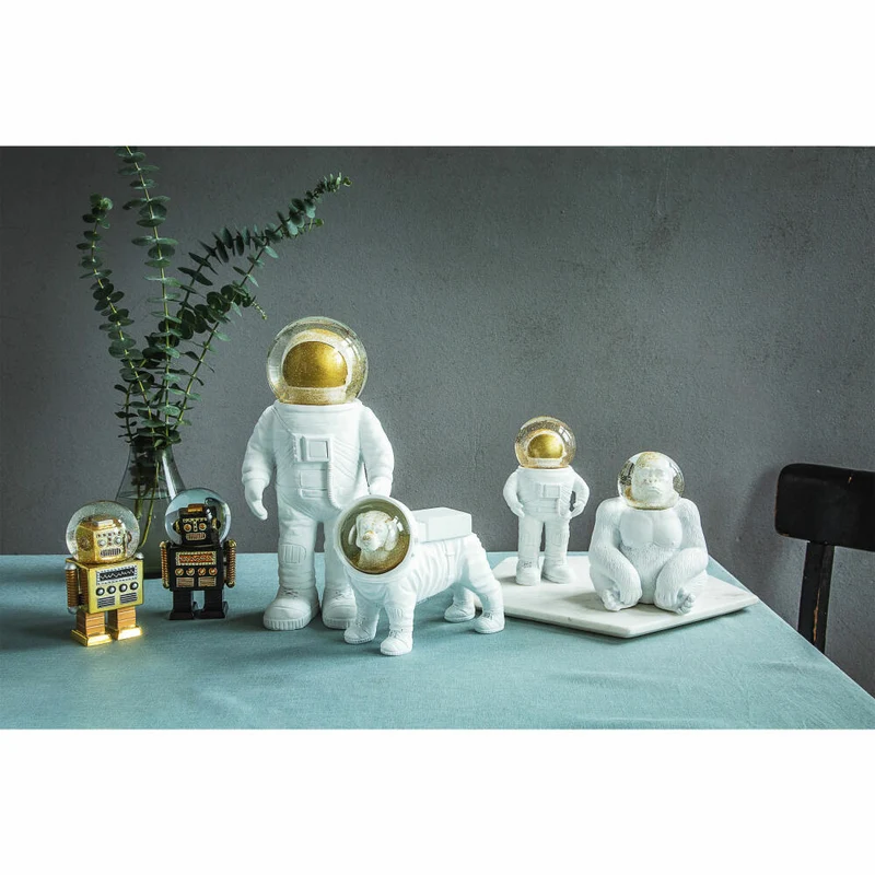 Donkey Products Summerglobe The Giant Astronaut , Schneekugel, Glitzerkugel, Dekoration, Glas, Polyresin, Weiß, Golden, 30 cm, 330447