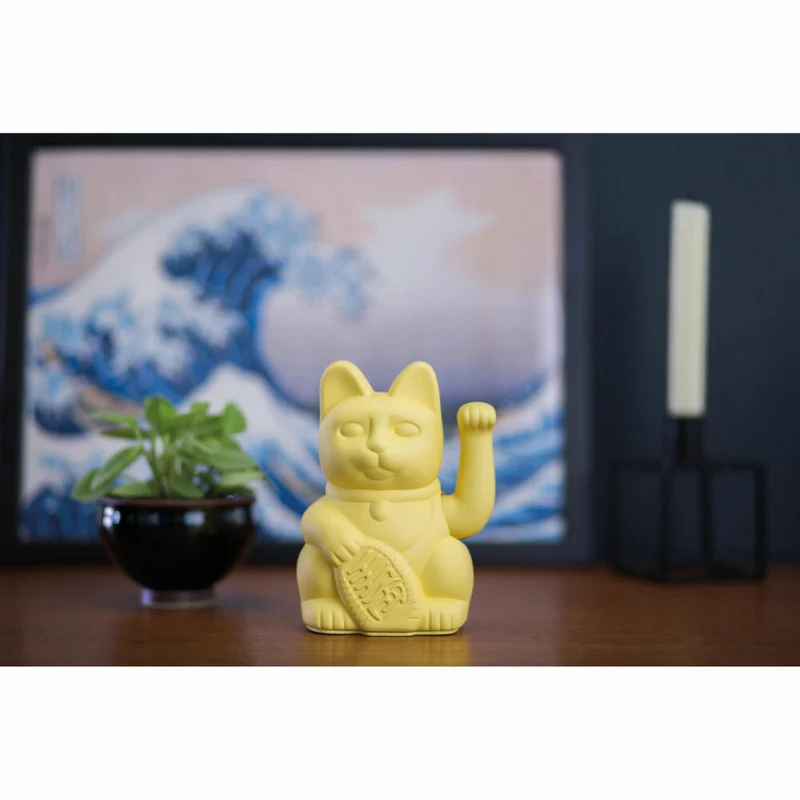 Donkey Products Winkekatze Lucky Cat, Glücksbringer, winkende Katze, Kunststoff, Gelb, ca. 15 cm, 330431