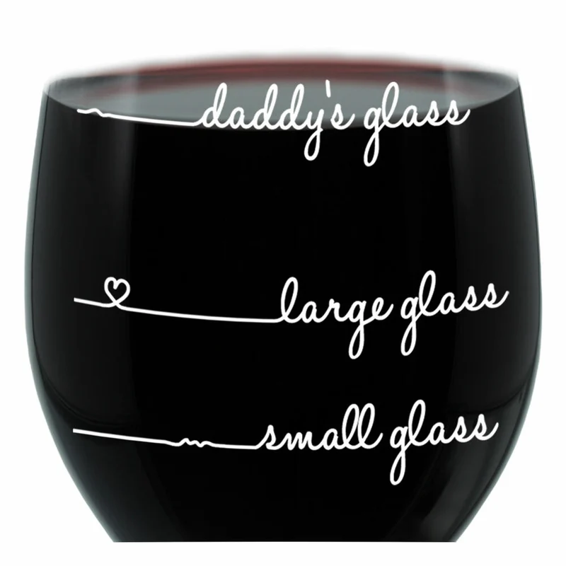 Leonardo Weinglas XL, Daddys Glass Handwriting, Geschenk Stimmungsglas mit lustiger Gravur, Mood Wein Glas, 610ml