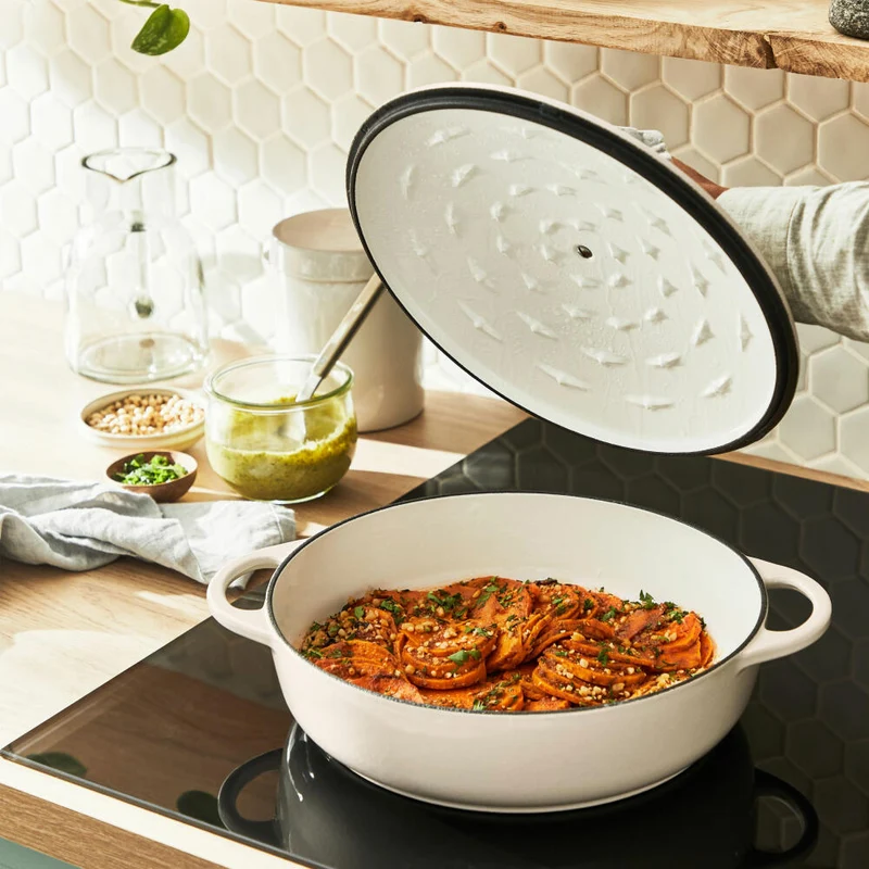 Tefal Lov Servierpfanne, Schmorpfanne, Sauteuse, Induktionsgeeignet, Gusseisen, Beige, Ø 28 cm, E25972
