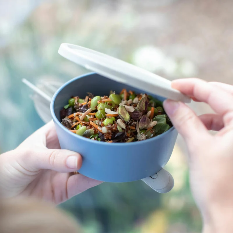 Koziol Schale Connect Bowl Mit Deckel, Schüssel, Biozirkulärer Kunststoff, Nature Flower Blue, 400 ml, 7202716